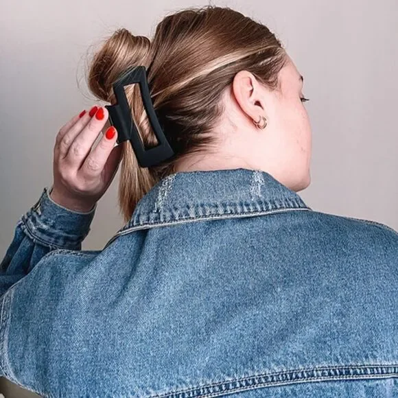 NEW Black and White Claw Clip - Picture 3 of 4